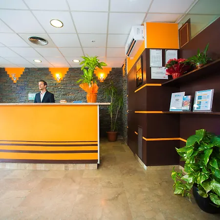 Ona Jardines Paraisol 公寓式酒店 萨洛
