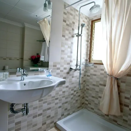 Ona Jardines Paraisol Апарт-отель Салоу